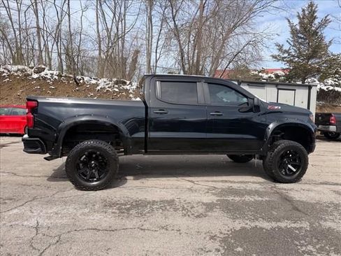 Used 2023 Chevrolet Silverado 1500 Custom Trail Boss image 2