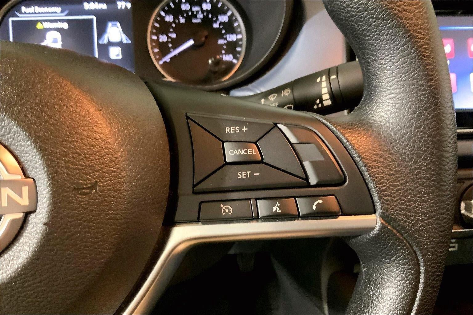 Used 2025 Nissan Versa SV FWD image 11