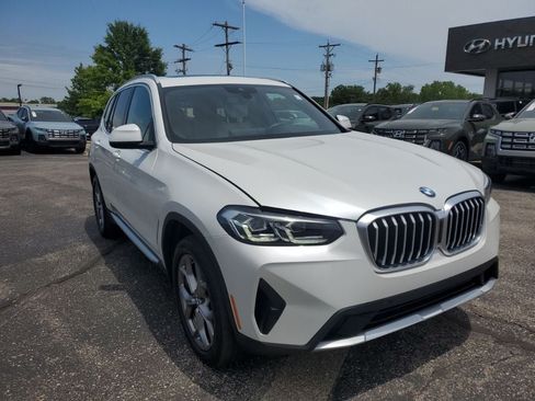 Used 2023 BMW X3 xDrive30i w/ Premium Package AWD/4WD image 7