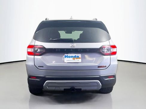 Used 2025 Honda Pilot TrailSport image 23