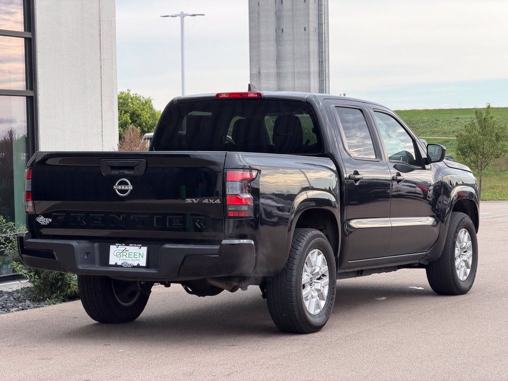 Used 2023 Nissan Frontier SV AWD/4WD image 5