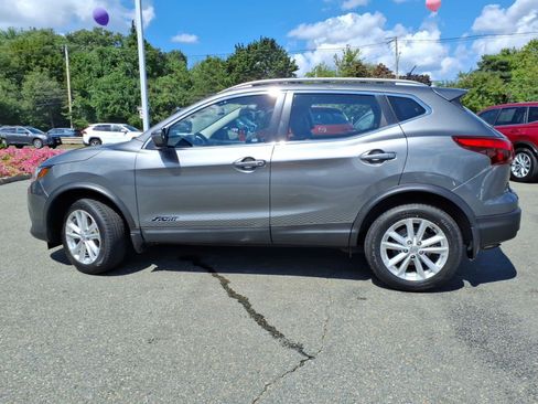 Certified 2018 Nissan Rogue Sport SV AWD/4WD image 8