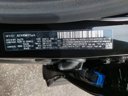 New 2025 Alfa Romeo Tonale w/ Premium Package image 38