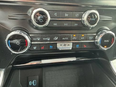 Used 2022 Ford F150 Platinum w/ Equipment Group 701A High AWD/4WD image 26