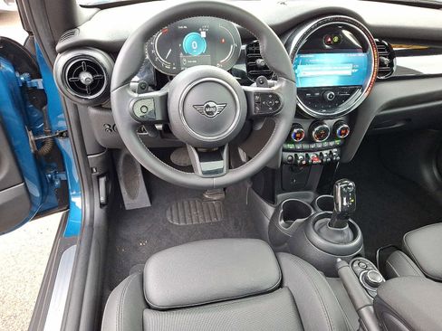 Certified 2023 MINI Cooper S image 11