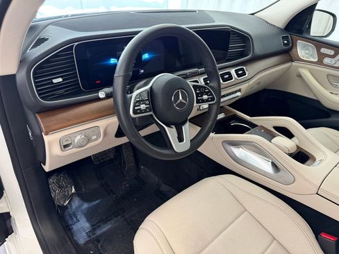 Used 2021 Mercedes-Benz GLE 450 4MATIC image 4