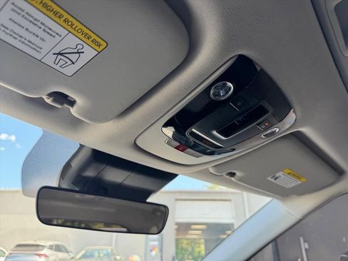 Certified 2025 Kia Seltos EX w/ EX Sunroof Package FWD image 26