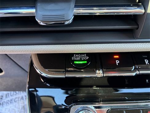 Certified 2025 Lincoln Corsair Premiere w/ Equipment Group 101A image 31