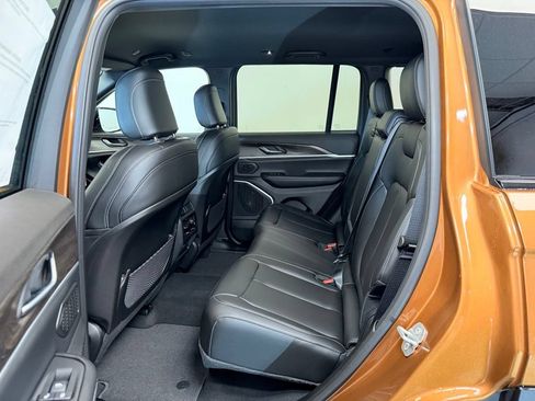 New 2026 Jeep Grand Cherokee Limited AWD/4WD image 8