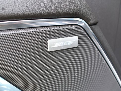 Used 2023 Chevrolet Silverado 1500 LT Trail Boss w/ LT Trail Boss Premium Package image 17