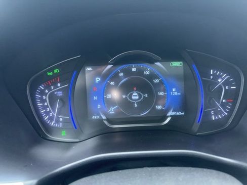 Used 2020 Hyundai Santa Fe Limited AWD/4WD image 8