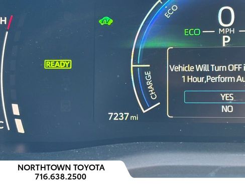 Used 2025 Toyota Camry SE w/ Convenience Package image 8