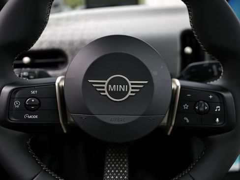 New 2026 MINI Cooper S image 32