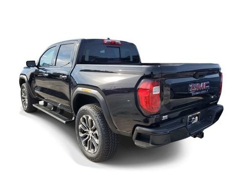 New 2026 GMC Canyon Denali image 4