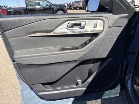 New 2026 Ford Explorer Active w/ Active Comfort Package image 31