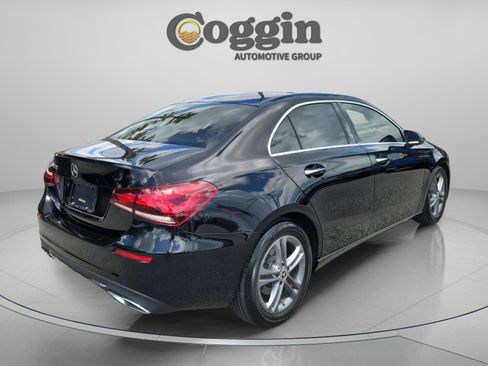 Used 2020 Mercedes-Benz A 220 image 3