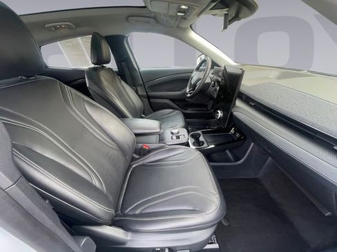 Used 2022 Ford Mustang Mach-E Premium image 17