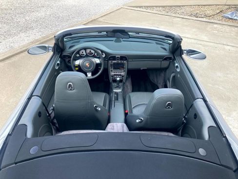 Used 2006 Porsche 911 Carrera S RWD image 18