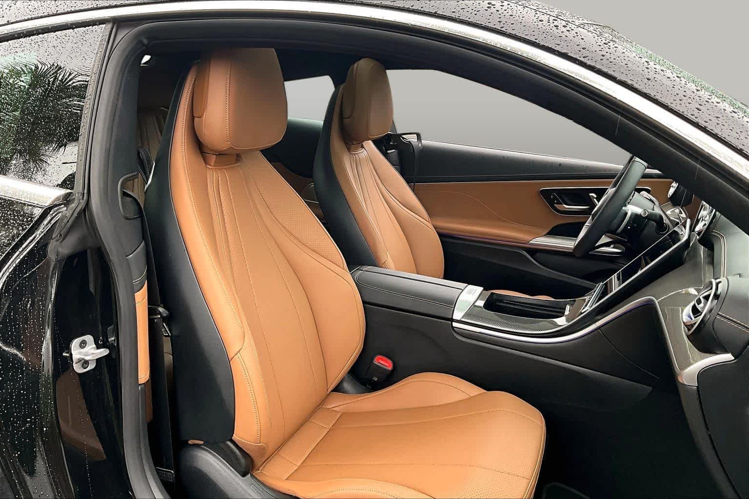 Certified 2025 Mercedes-Benz CLE 300 4MATIC Coupe image 8