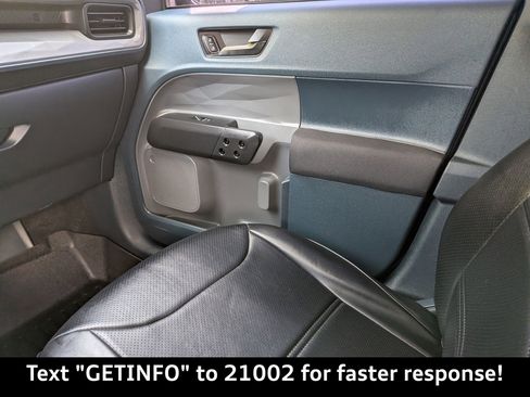 Used 2022 Ford Maverick XL image 19