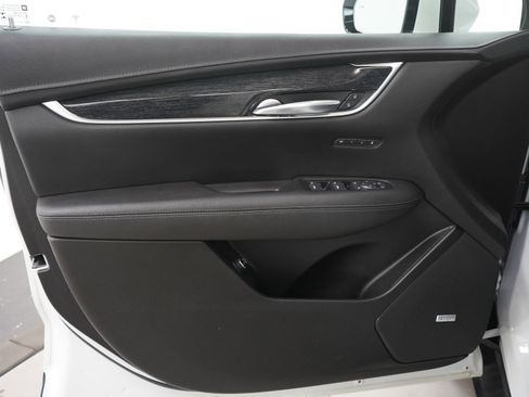 Used 2022 Cadillac XT5 Premium Luxury image 22