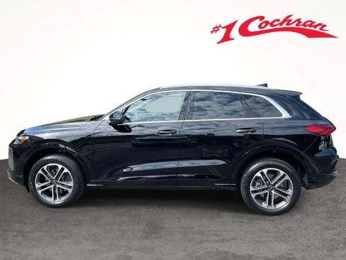 Certified 2025 Audi Q5 Premium w/ Convenience Package AWD/4WD image 10