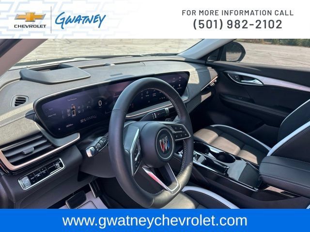 Used 2025 Buick Envision Sport Touring AWD/4WD image 21