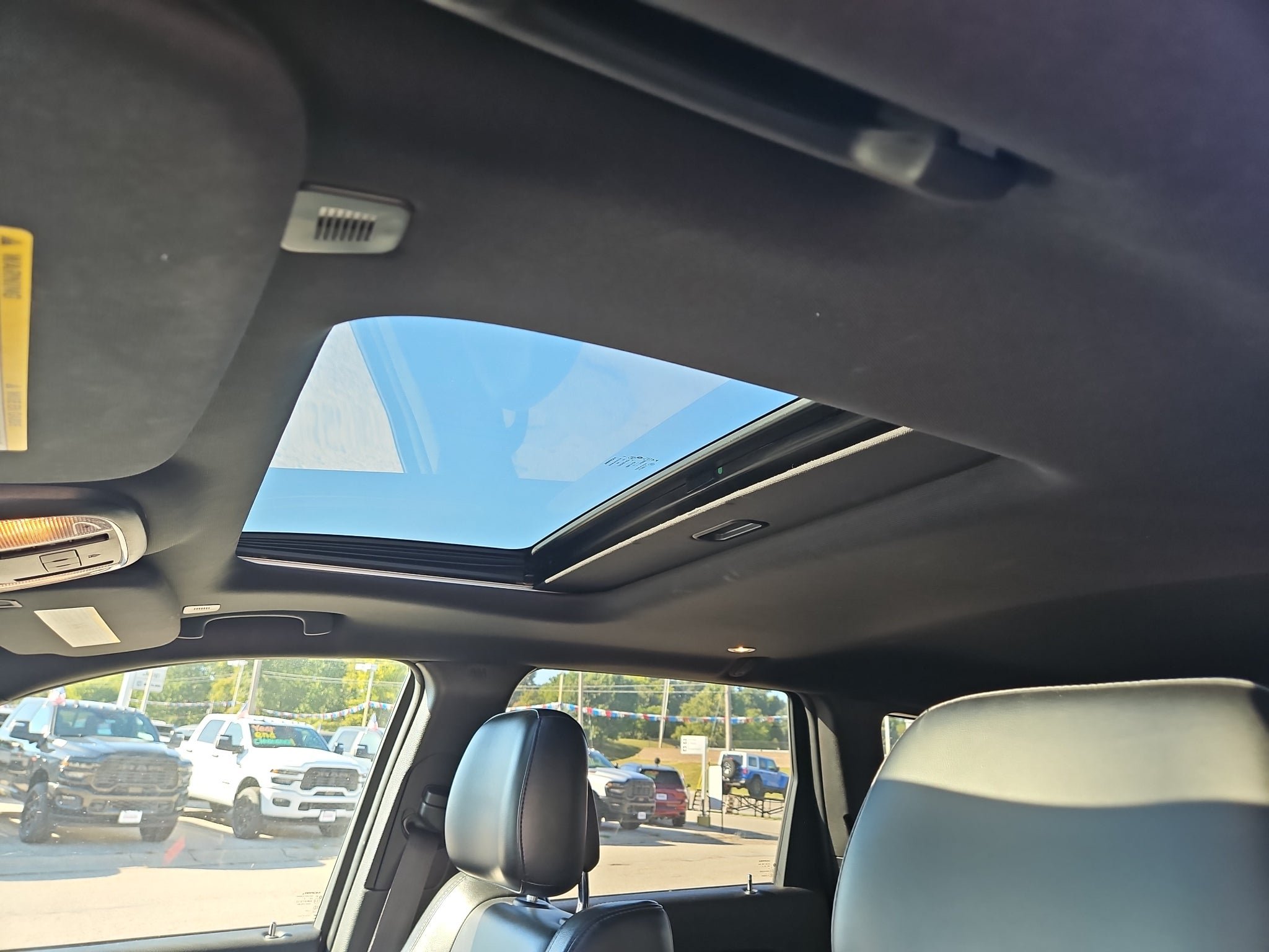 Used 2019 Jeep Grand Cherokee Altitude AWD/4WD image 8