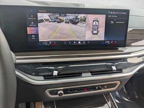 Used 2024 BMW X5 xDrive40i w/ Premium Package AWD/4WD image 13