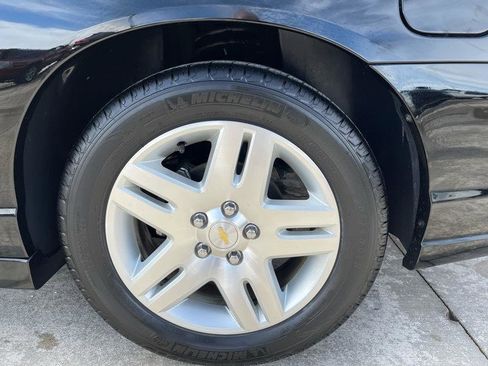 Used 2007 Chevrolet Monte Carlo LT image 16