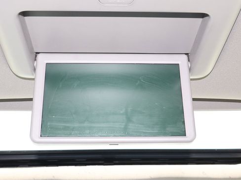 Used 2010 Honda Pilot Touring image 11