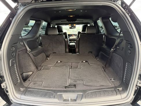 Used 2023 Dodge Durango R/T AWD/4WD image 16