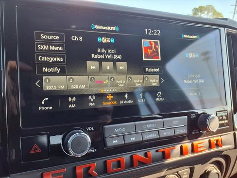 Used 2025 Nissan Frontier PRO-4X image 6