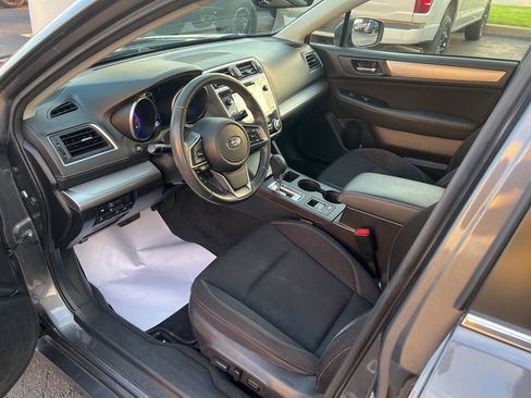 Used 2019 Subaru Legacy 2.5i Premium AWD/4WD image 20