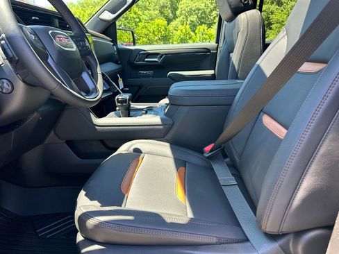 New 2026 GMC Sierra 1500 AT4 w/ AT4 Premium Package AWD/4WD image 10