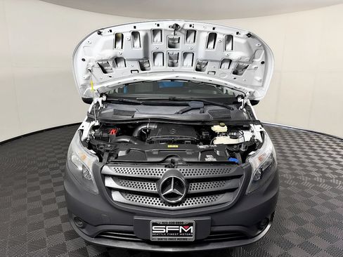 Used 2020 Mercedes-Benz Metris image 23