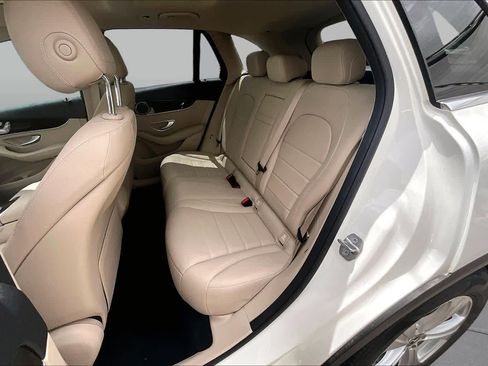 Used 2018 Mercedes-Benz GLC 300 image 21
