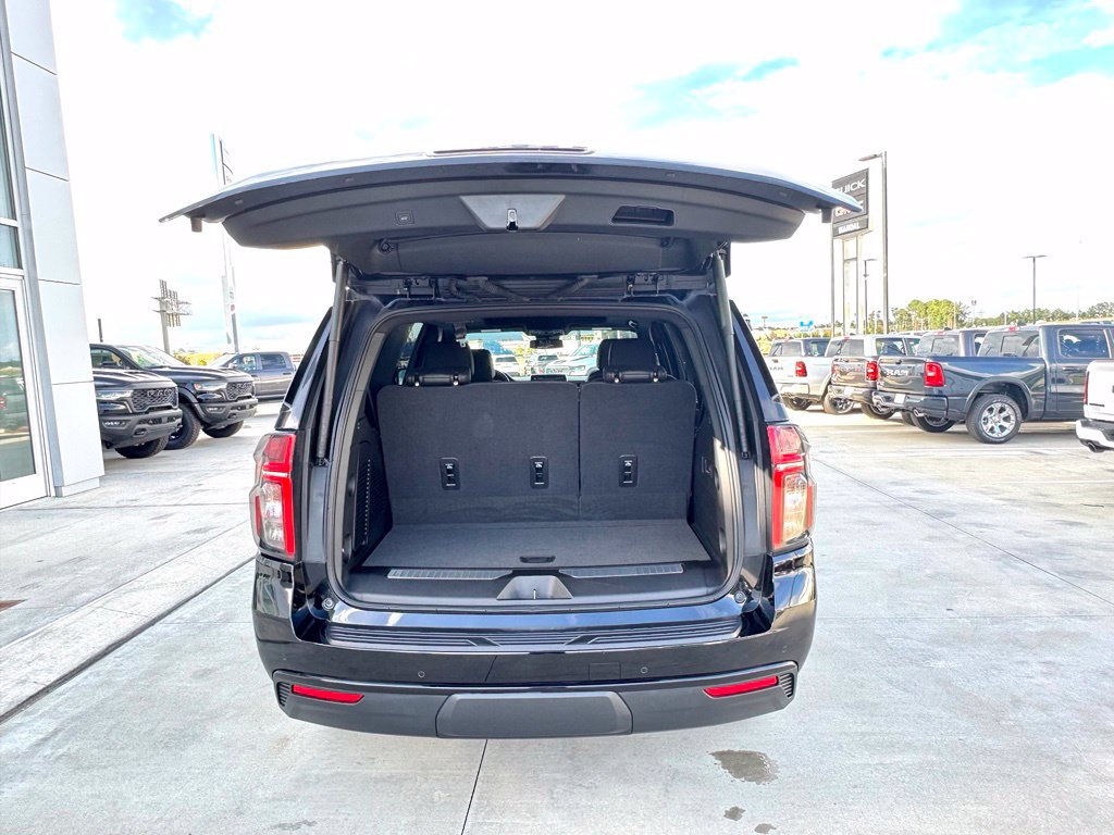 Used 2024 Chevrolet Tahoe Z71 w/ Luxury Package AWD/4WD image 22