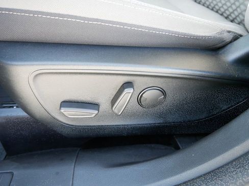 Certified 2020 Ford Escape SE image 13