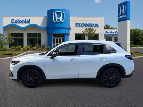 Used 2023 Honda HR-V Sport image 3