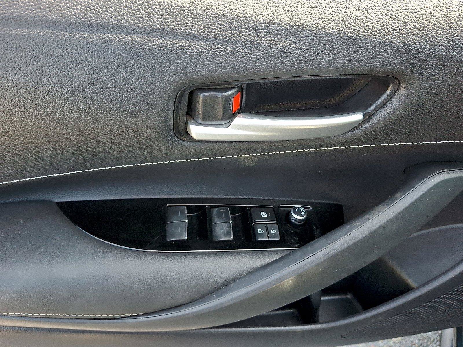 Used 2020 Toyota Corolla SE w/ SE Preferred Package FWD image 12