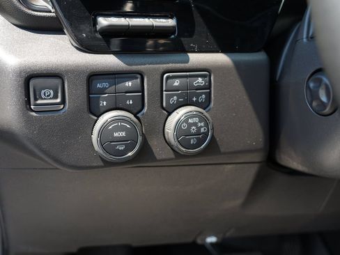 Certified 2025 Chevrolet Silverado 1500 ZR2 w/ Technology Package AWD/4WD image 17