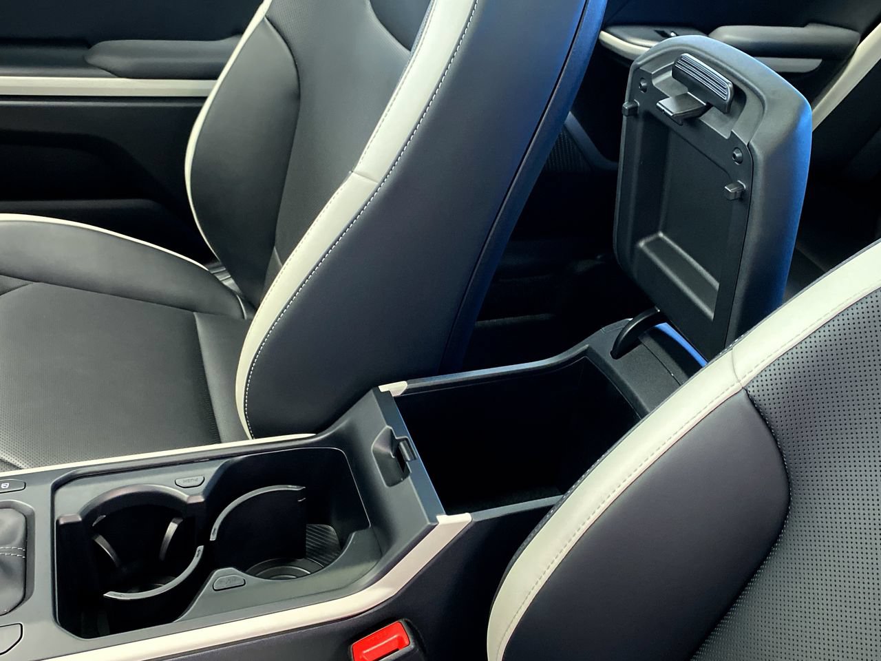 New 2026 Kia K4 GT-Line FWD image 28