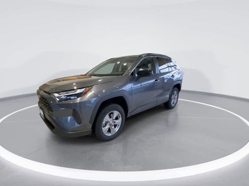 Used 2025 Toyota RAV4 LE image 4