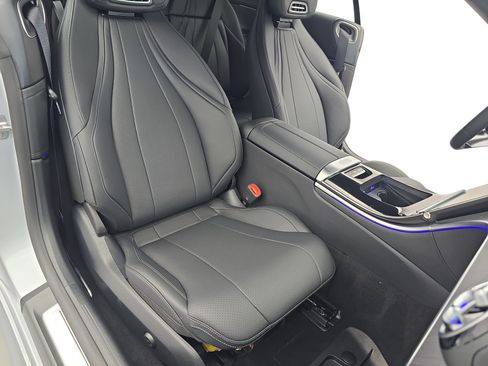 Certified 2026 Mercedes-Benz CLE 300 4MATIC Cabriolet image 9