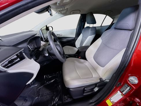 Used 2021 Toyota Corolla LE w/ LE Convenience Package image 22