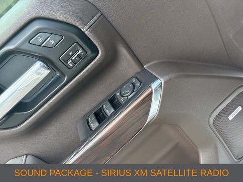 Used 2021 GMC Sierra 1500 SLT w/ SLT Premium Plus Package AWD/4WD image 11
