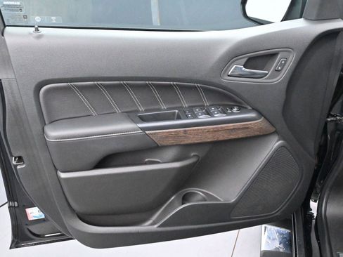 Used 2022 GMC Canyon Denali image 10