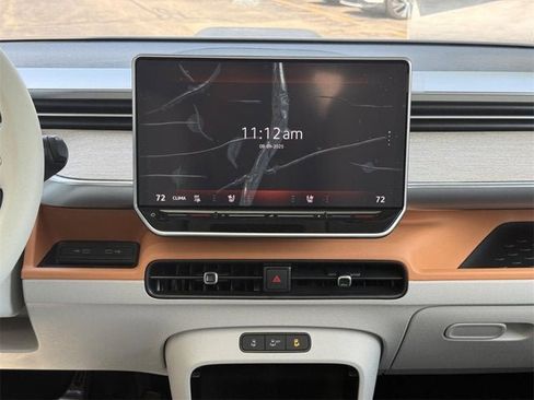 New 2025 Volkswagen ID. Buzz 1st Edition image 7