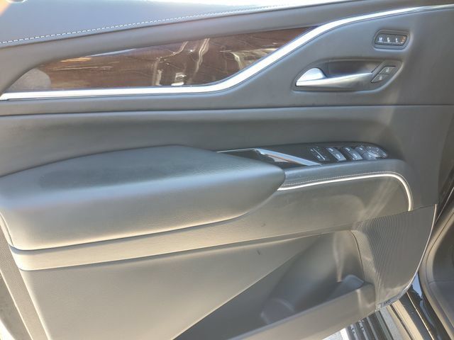 Certified 2023 Cadillac Escalade ESV Sport Platinum AWD/4WD image 19